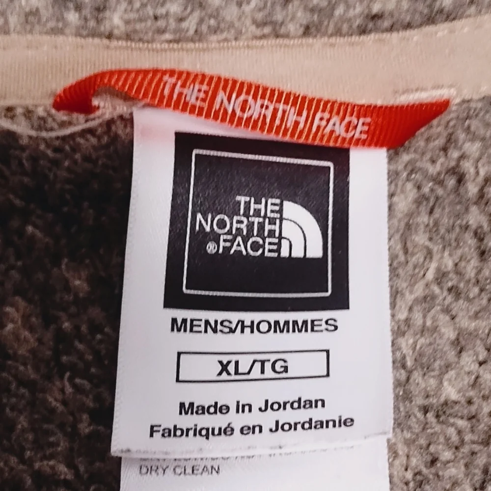 The North Face Men's Brown Half-Zip Fleece Pullover Sweater